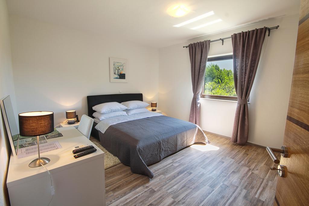 Countryside Apartment Rakovica Extérieur photo