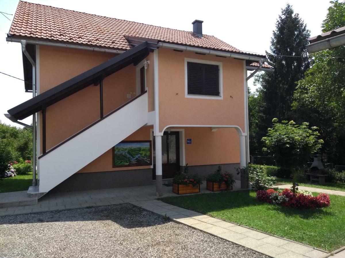 Countryside Apartment Rakovica Extérieur photo